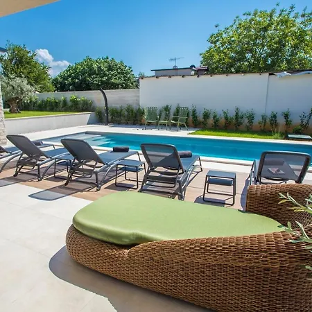 Mia ヴィラ ポレッチ